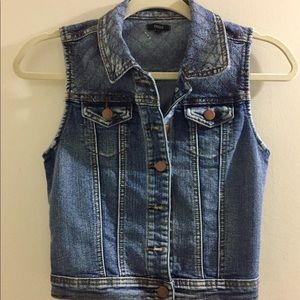 ♻️Crop Denim Vest